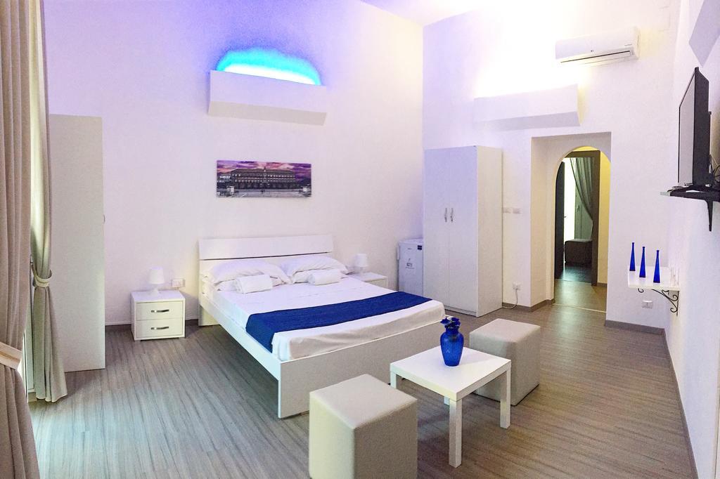 Deluxe B&B Napoli Central Station Room photo